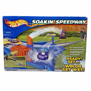 Hot Wheels Soakin' Speedway Ready Set Win Get Wet with 2 Cars 2001 New Old Stock